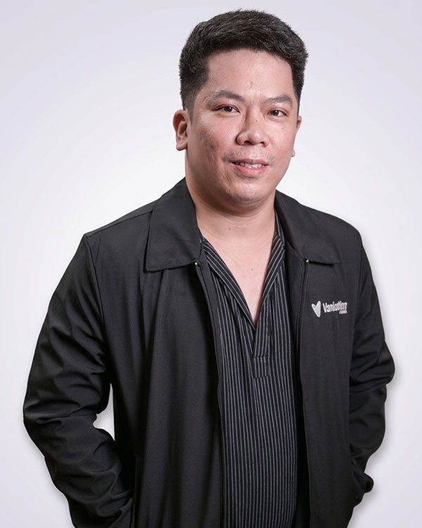 Darren Dy, Finance Director of Vanivation